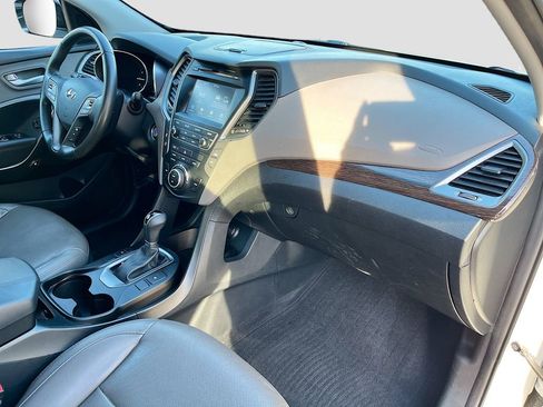 Used 2017 Hyundai Santa Fe Sport image 27