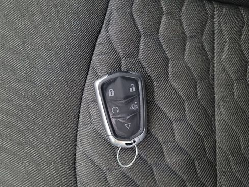 Used 2021 Chevrolet Equinox LT FWD image 32