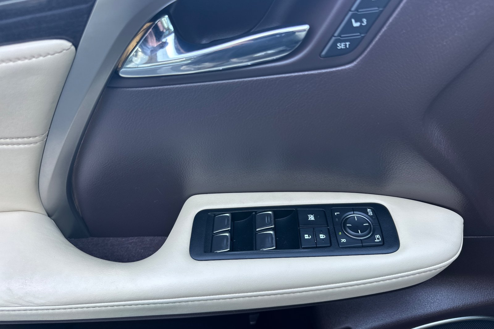 Used 2020 Lexus RX 350 AWD w/ Luxury Package image 8