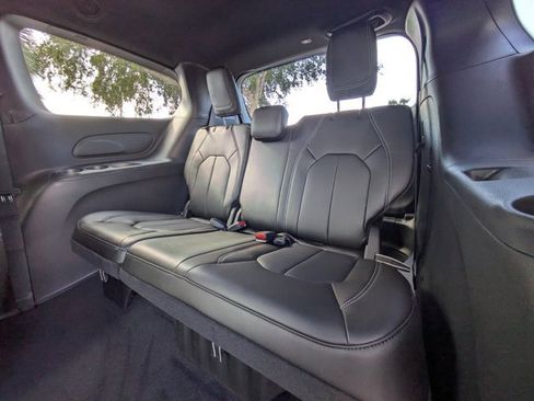 New 2026 Chrysler Voyager LX image 15