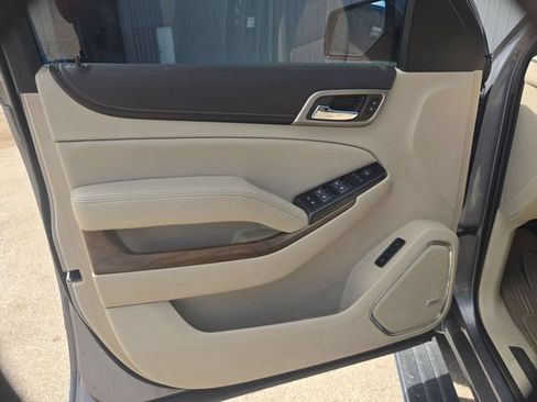 Used 2020 GMC Yukon XL Denali w/ Denali Premium Package AWD/4WD image 12