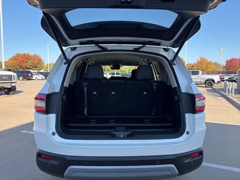 New 2025 Honda Pilot EX-L image 15