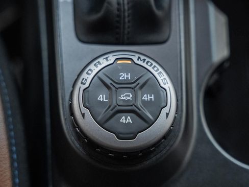 Used 2023 Ford Bronco Outer Banks image 31