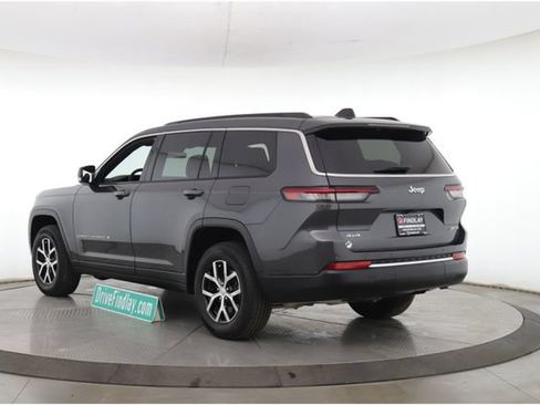 Used 2025 Jeep Grand Cherokee L Limited w/ Trailer Tow Package AWD/4WD image 8