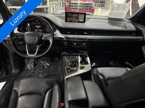 Used 2019 Audi Q7 2.0T Premium Plus AWD/4WD image 24