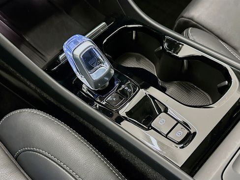 Used 2023 Volvo XC40 B5 Plus w/ Driver Assist Package image 25