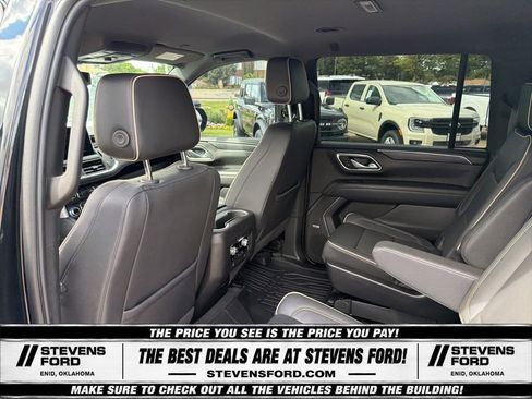 Used 2023 GMC Yukon XL SLT w/ SLT Luxury Package AWD/4WD image 31