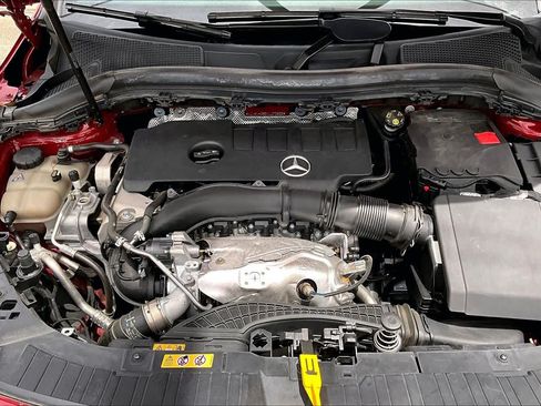Certified 2021 Mercedes-Benz GLA 250 image 32