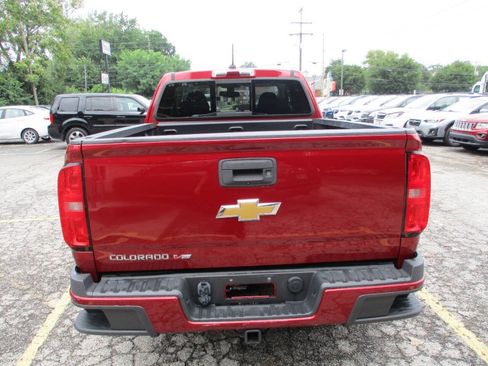 Used 2017 Chevrolet Colorado LT w/ LT Convenience Package RWD image 13