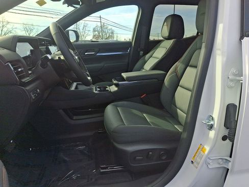 New 2026 GMC Terrain AT4 w/ Convenience Package III image 6