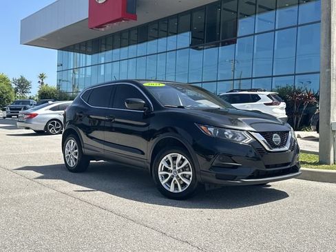 Certified 2021 Nissan Rogue Sport S FWD image 2