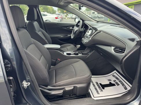 Used 2021 Chevrolet Malibu LS image 9