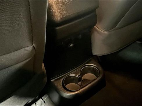 Used 2016 Jeep Wrangler Unlimited Rubicon w/ Dual Top Group image 10