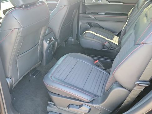 New 2026 Ford Explorer ST-Line w/ ST-Line Street Pack RWD image 10