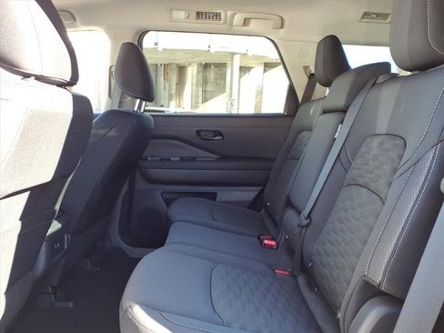 New 2025 Nissan Pathfinder SV w/ Black Appearance Package image 6