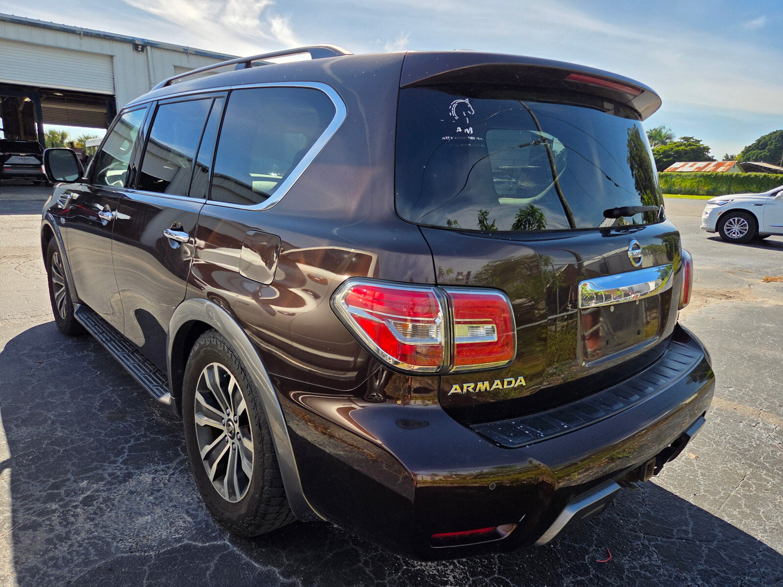 Used 2020 Nissan Armada SL w/ Premium Package AWD/4WD image 5