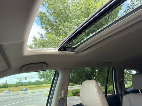 Used 2017 Honda Pilot EX-L image 12