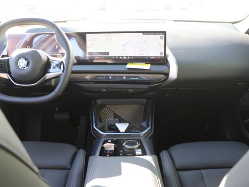 Certified 2025 BMW X3 xDrive30i w/ Convenience Package image 29