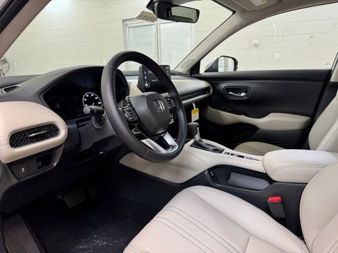 New 2026 Honda HR-V EX-L image 12