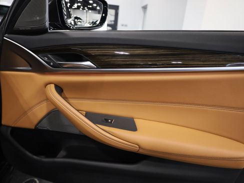 Used 2019 BMW 540i xDrive w/ Convenience Package image 39