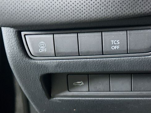 Used 2025 MAZDA CX-50 AWD 2.5 S w/ Premium Package image 17