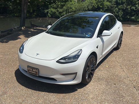 Used 2021 Tesla Model 3 Standard Range Plus RWD image 12