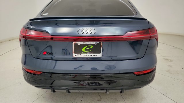 Used 2024 Audi Q8 e-tron Premium Plus w/ Premium Plus Package AWD/4WD image 27