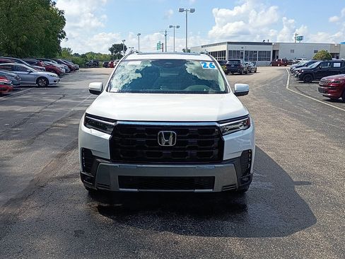 Used 2026 Honda Pilot Elite image 8