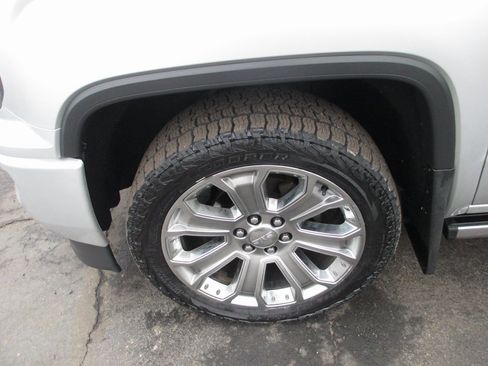 Used 2018 GMC Sierra 1500 Denali w/ Denali Ultimate Package image 14