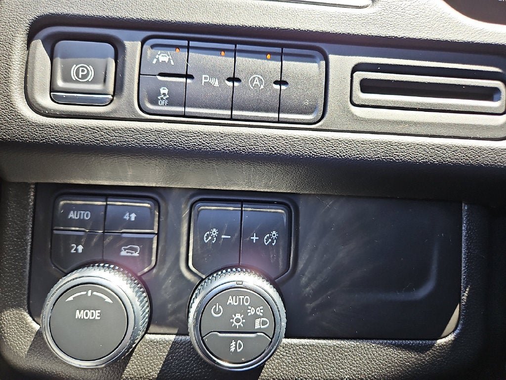 Certified 2023 GMC Yukon SLT AWD/4WD image 27
