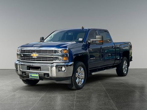 Used 2015 Chevrolet Silverado 3500 LT AWD/4WD image 4