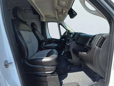 Used 2023 RAM ProMaster 2500 FWD image 13