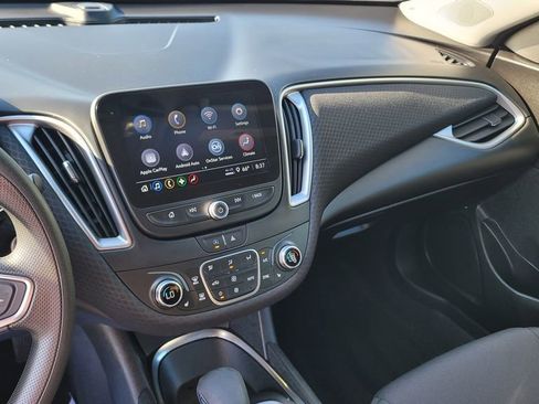 Used 2025 Chevrolet Malibu LT FWD image 20