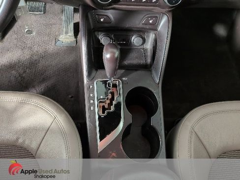 Used 2013 Hyundai Tucson GLS image 18