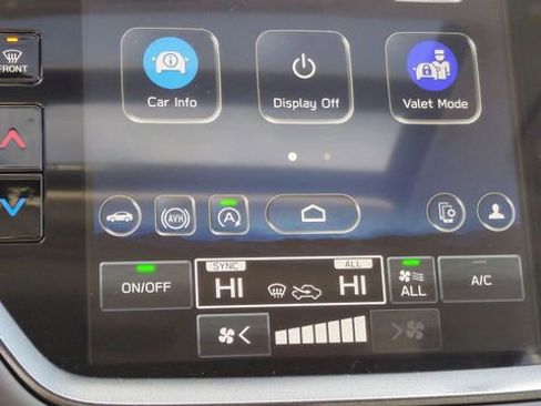 Used 2025 Subaru Crosstrek 2.5i Limited image 33