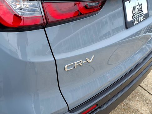 Used 2025 Honda CR-V EX-L image 15