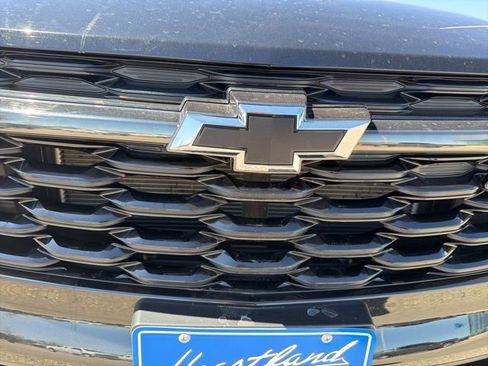 Used 2024 Chevrolet Trax RS image 39