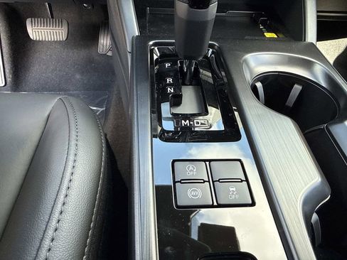 New 2026 Subaru Outback Premium AWD/4WD image 32