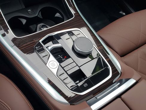 Certified 2026 BMW X5 xDrive40i w/ Climate Comfort Package image 20