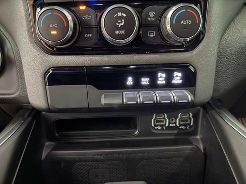 Used 2022 RAM 1500 Laramie AWD/4WD image 31