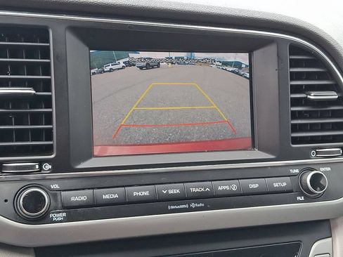 Used 2018 Hyundai Elantra SEL FWD image 18