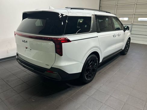 New 2026 Kia Carnival SX FWD image 3