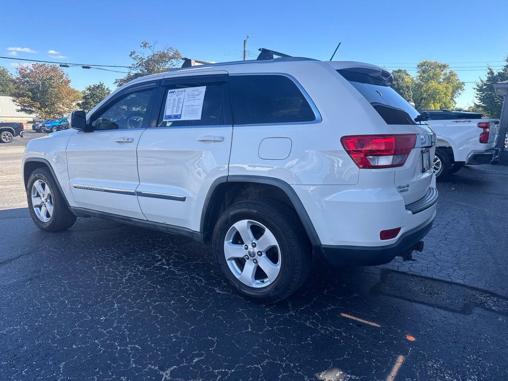 Used 2012 Jeep Grand Cherokee Laredo AWD/4WD image 5