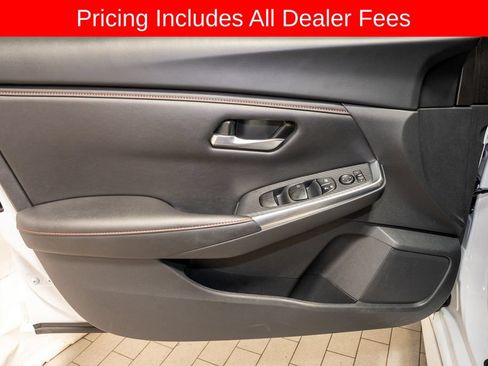 Certified 2024 Nissan Sentra SR FWD image 11