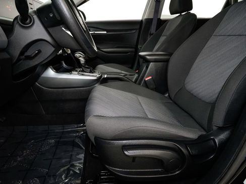 Used 2025 Kia Seltos LX image 9