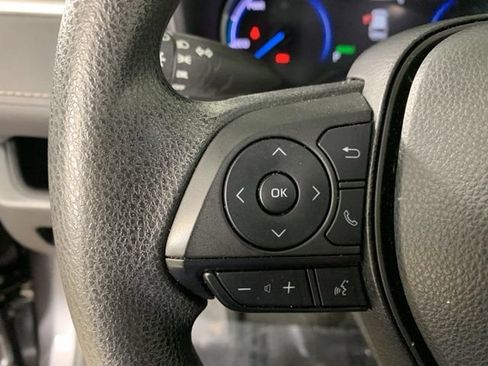 Used 2025 Toyota RAV4 LE AWD/4WD image 19