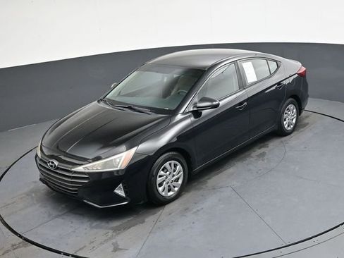 Used 2019 Hyundai Elantra SE image 27