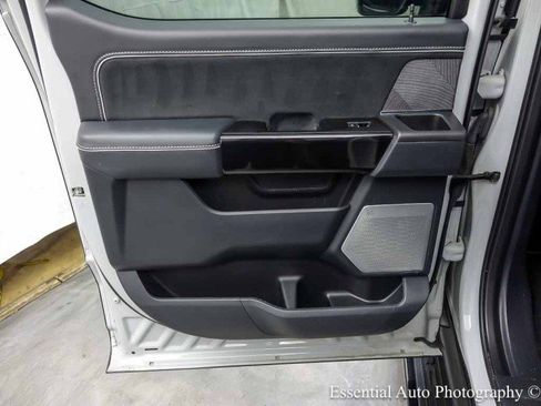 Used 2023 Ford F150 Lightning Platinum AWD/4WD image 28