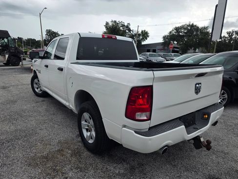 Used 2017 RAM 1500 Express RWD image 5