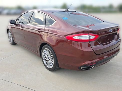 Used 2016 Ford Fusion SE w/ Equipment Group 202A FWD image 3